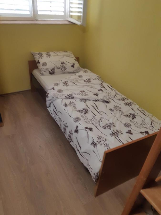 Apartman Novi Sad - Apartment Novi Sad Sremska Kamenica Exterior photo